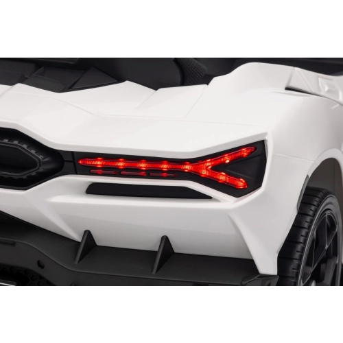 Auto na akumulator dla dzieci Lamborghini Revuelto Biały QLS-8603.BIA